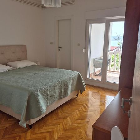 Apartments Veni Up Стариград-Пакленица Екстериор снимка