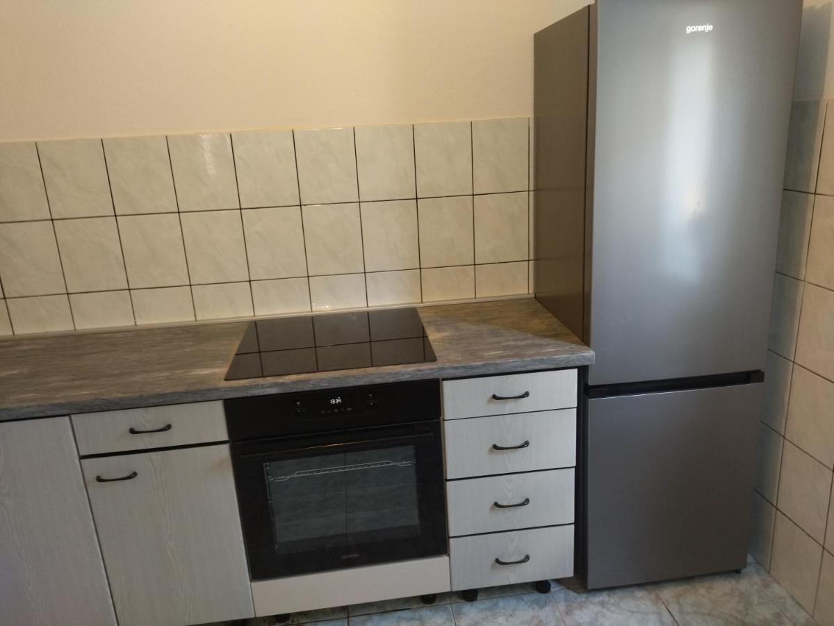 Apartments Veni Up Стариград-Пакленица Екстериор снимка