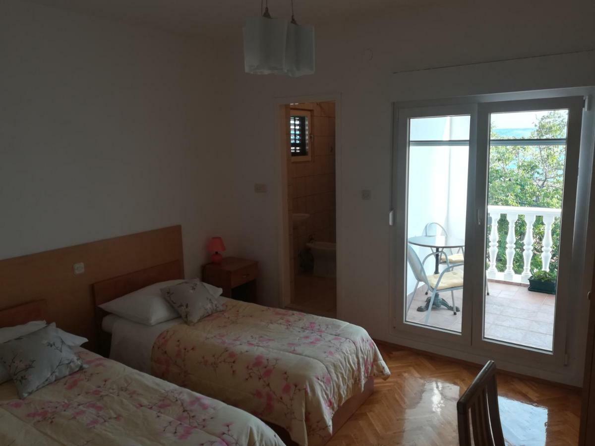 Apartments Veni Up Стариград-Пакленица Екстериор снимка