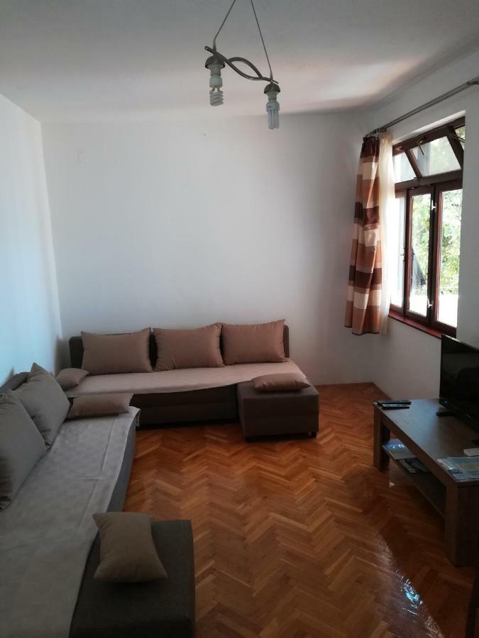 Apartments Veni Up Стариград-Пакленица Екстериор снимка